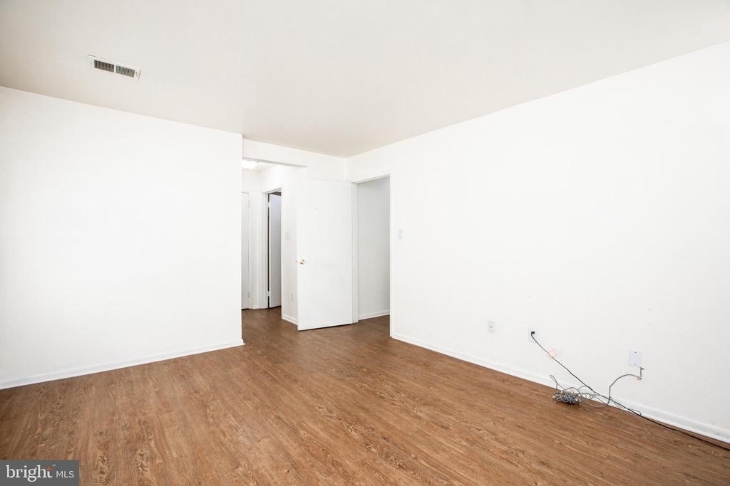 103 Claridge Court - Photo 18