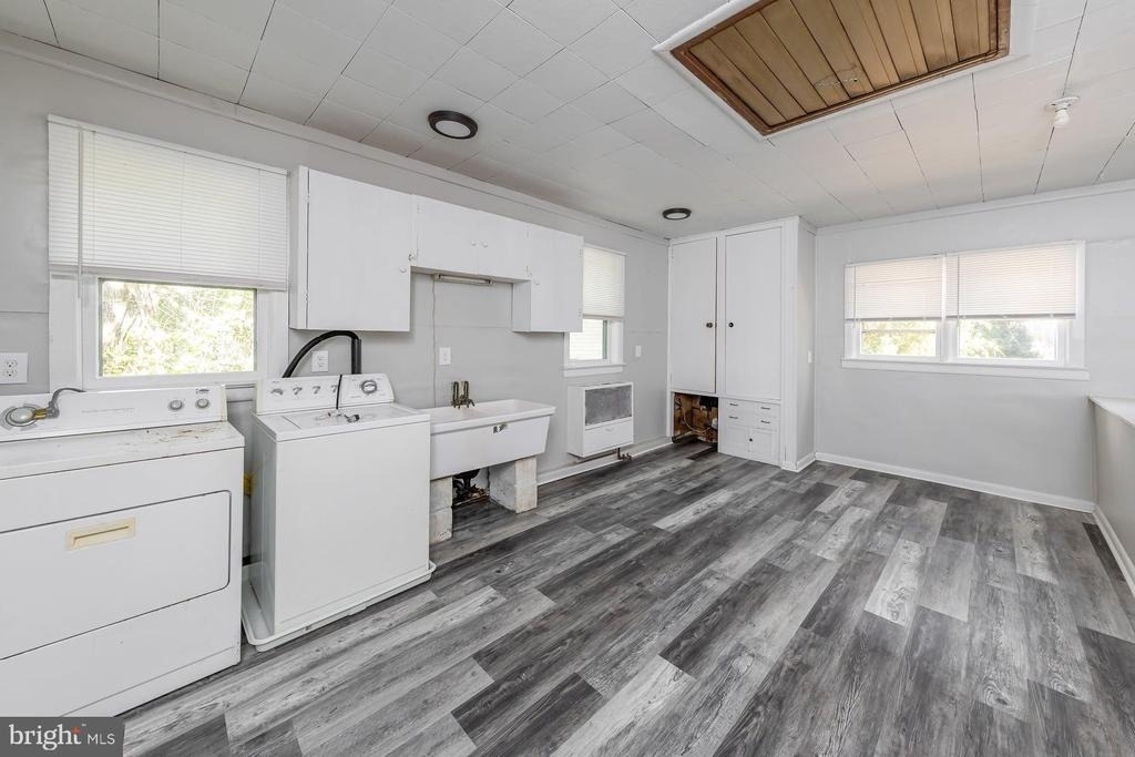 1100 Woodlawn Avenue - Photo 7