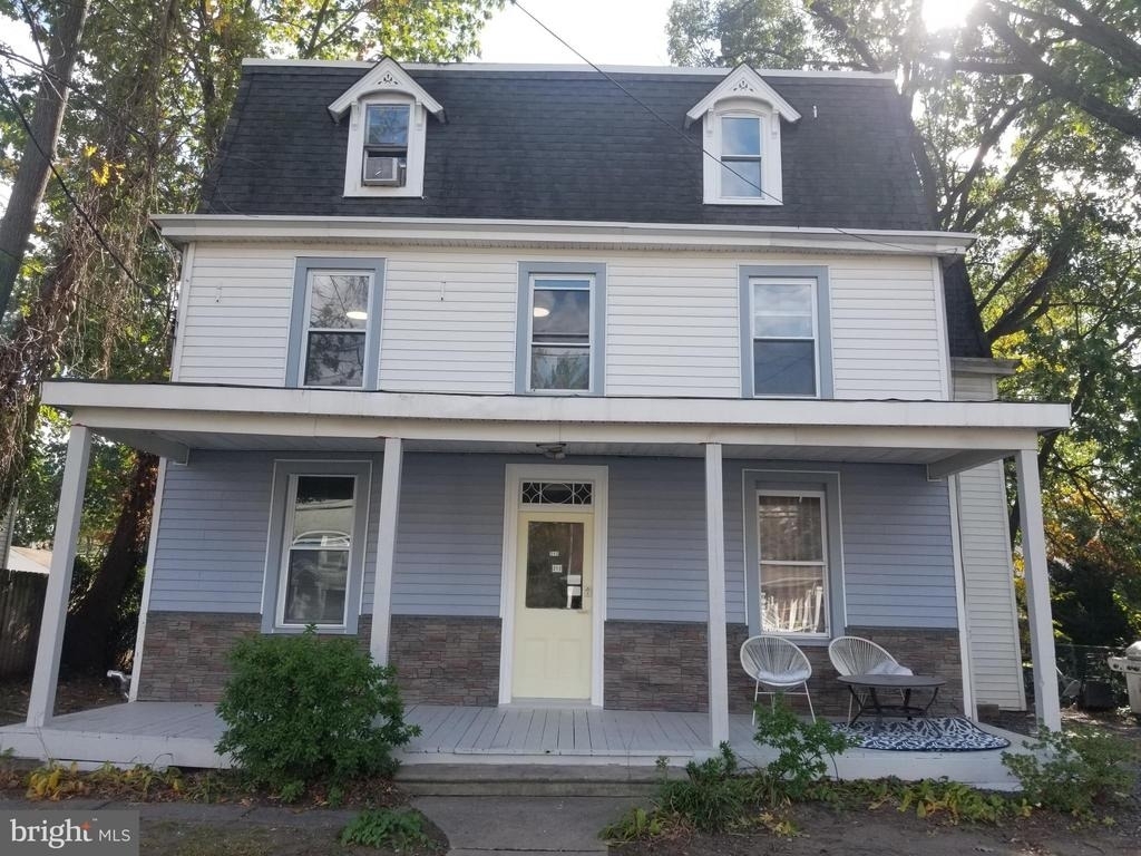 212 Warren Street - Photo 14