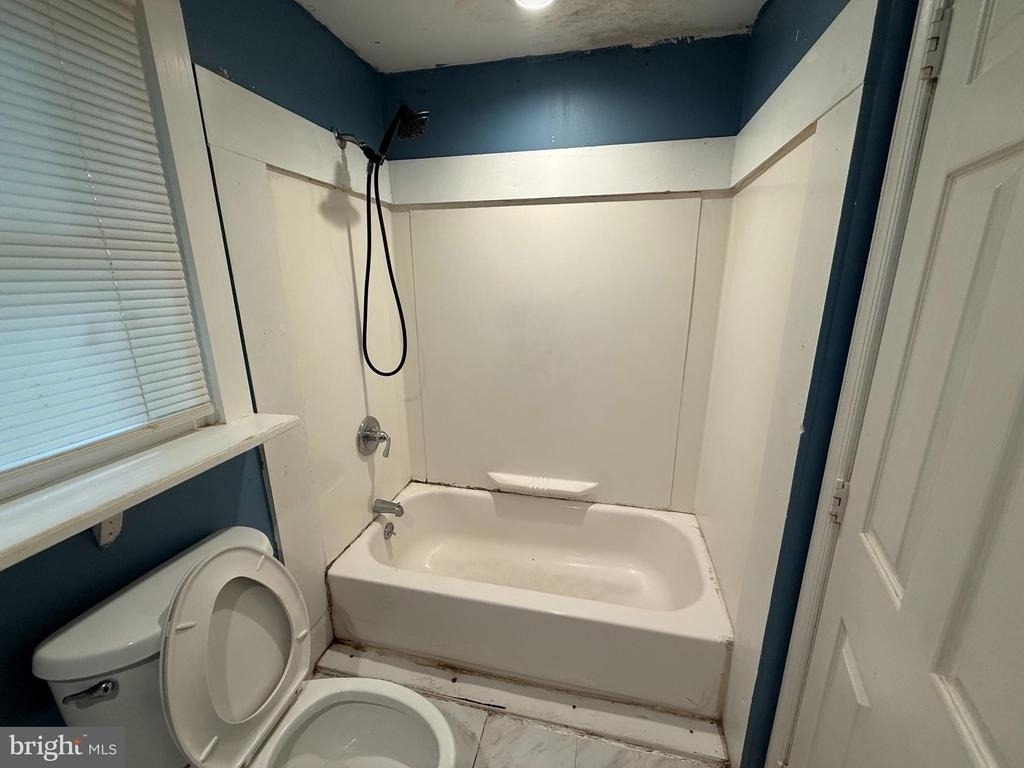 212 Warren Street - Photo 26