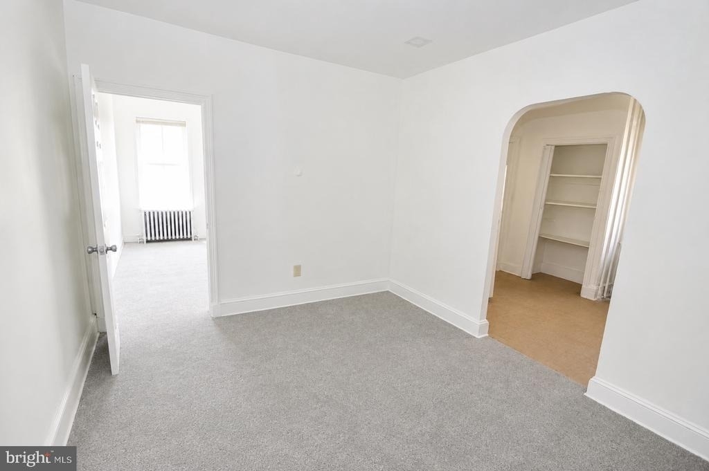 219 Wood Street - Photo 3