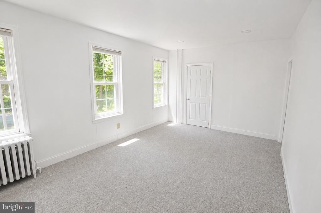 219 Wood Street - Photo 6