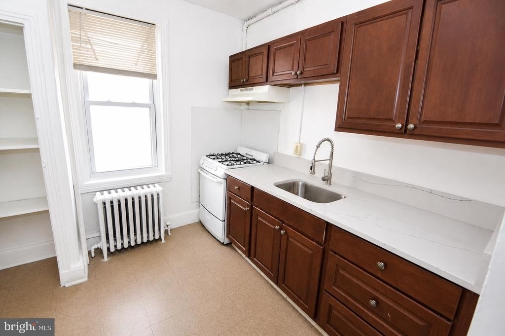 219 Wood Street - Photo 1