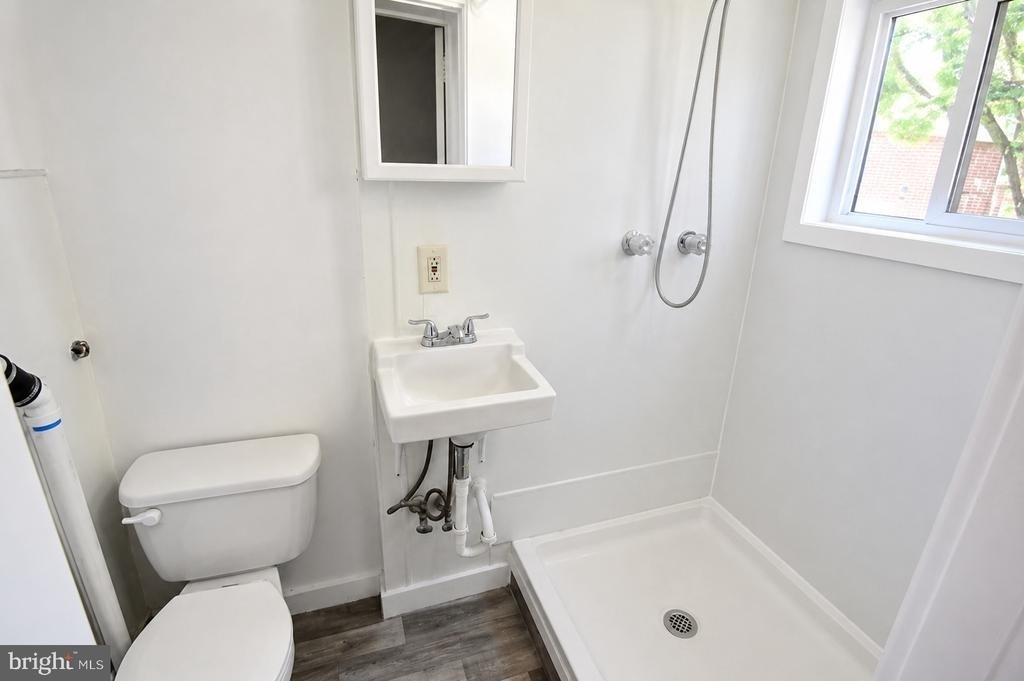 219 Wood Street - Photo 4