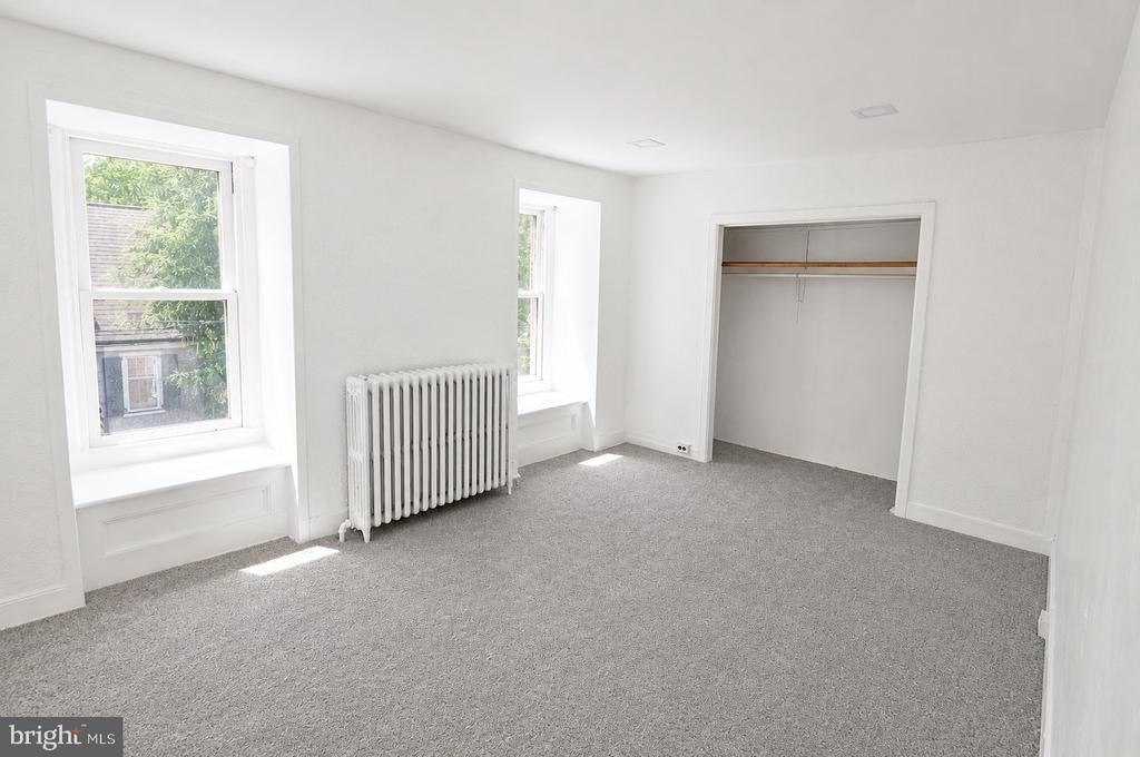219 Wood Street - Photo 8