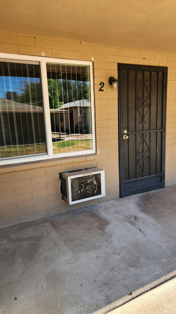 2645 W Morten Avenue - Photo 8
