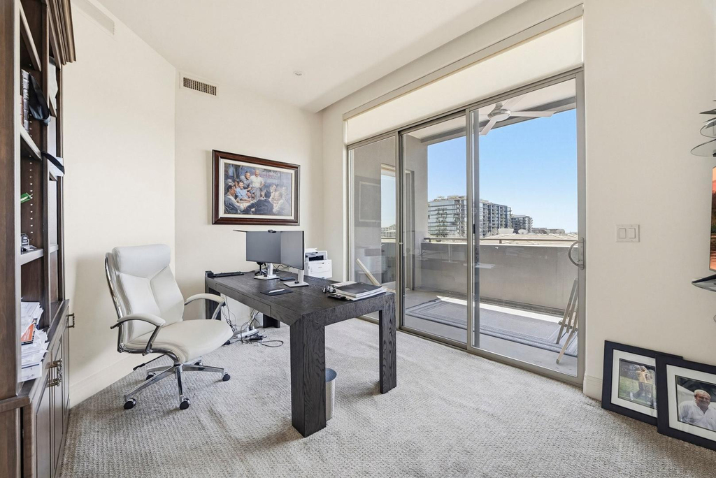 15802 N 71st Street - Photo 9