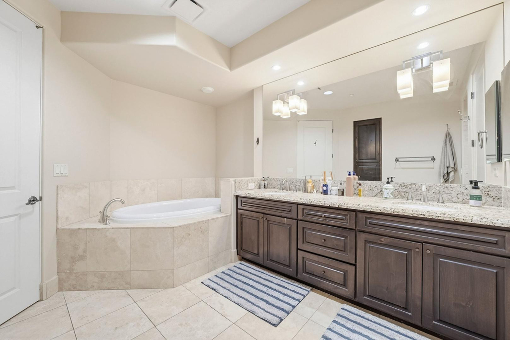 15802 N 71st Street - Photo 13