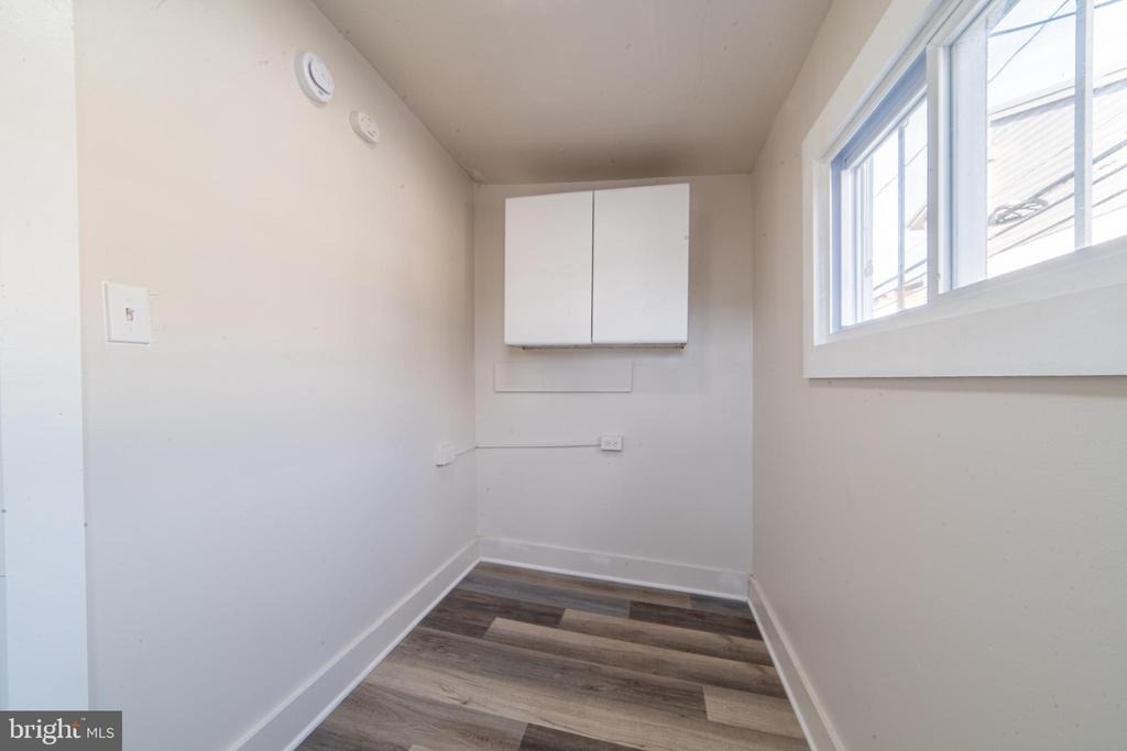 21 N Laclede Place - Photo 1