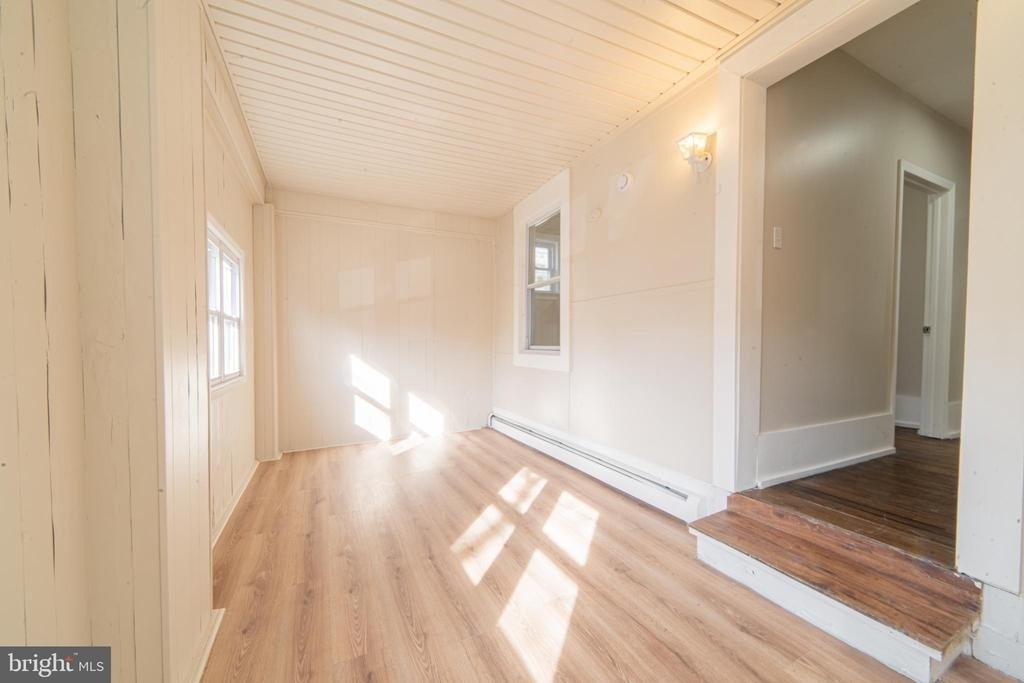 21 N Laclede Place - Photo 2