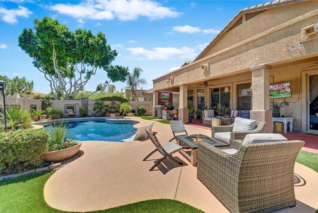 7723 E Phantom Way - Photo 1