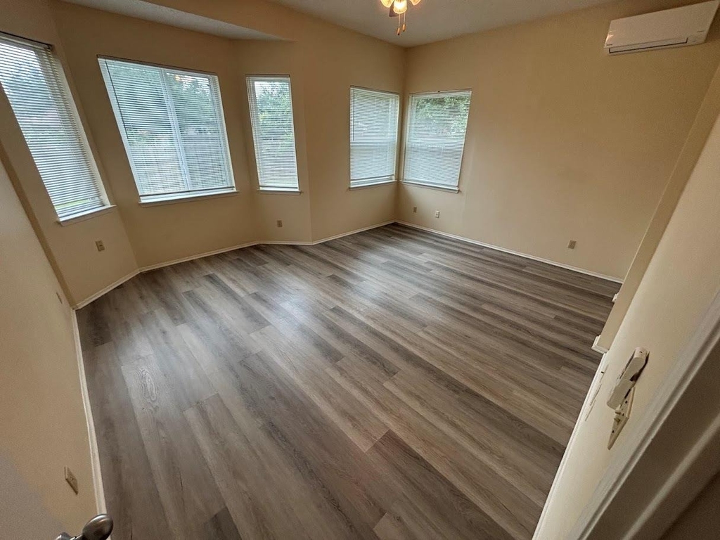 10911 Grassmere Ct - Photo 14