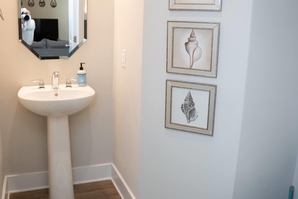 13501 Metric Blvd - Photo 9