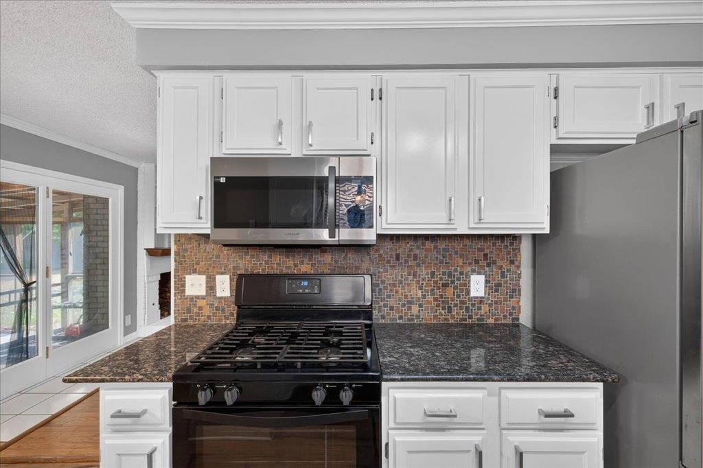 10215 Missel Thrush Dr - Photo 19