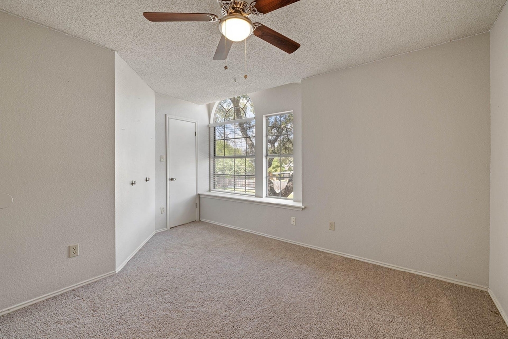 8413 Priest River Dr - Photo 16