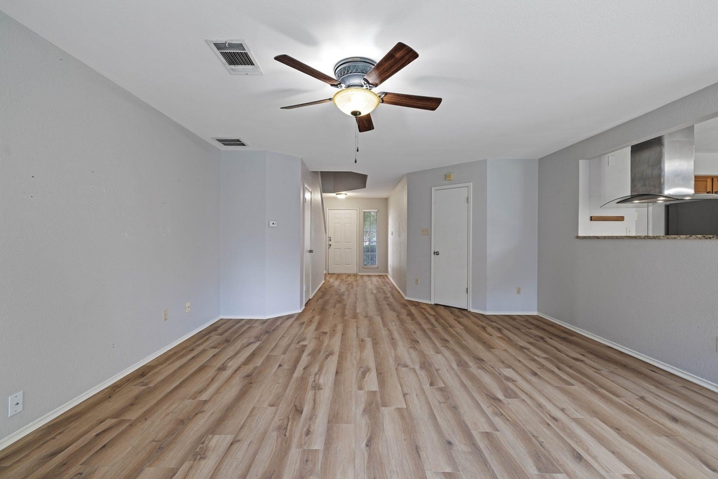 8413 Priest River Dr - Photo 10