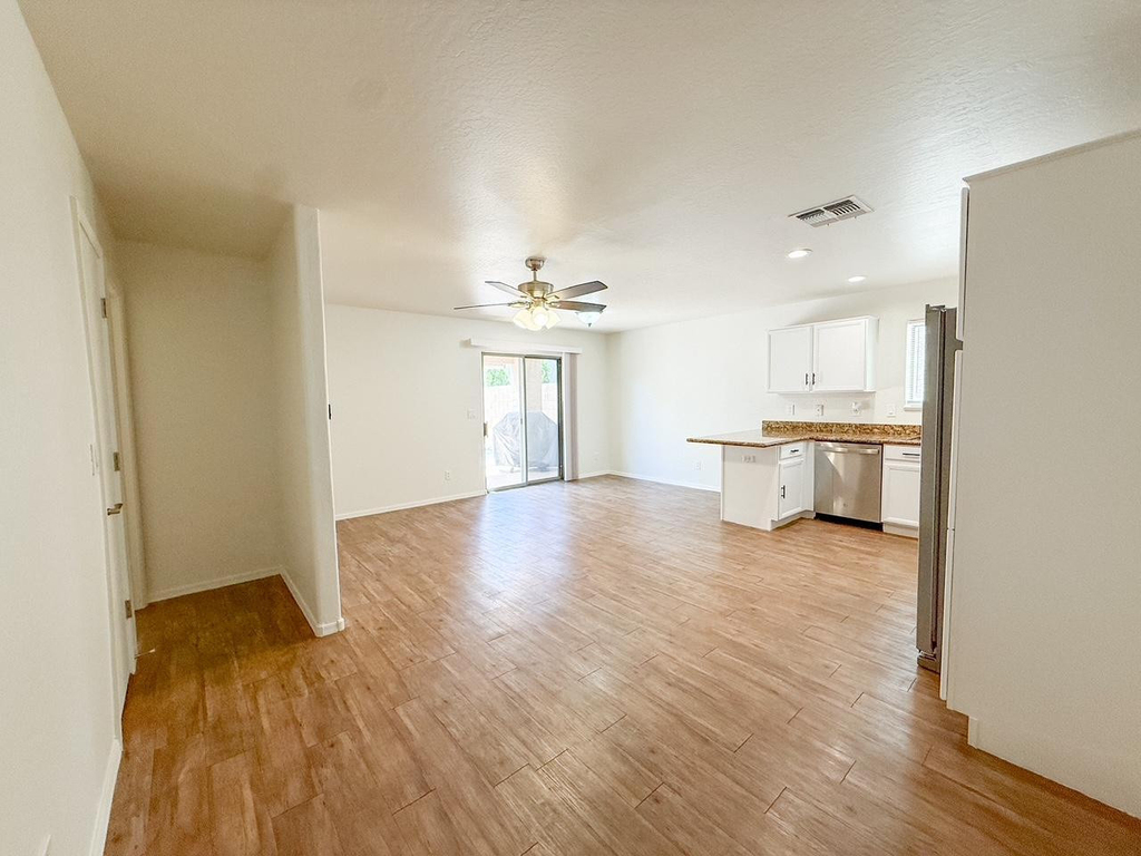 15626 N 29th Way - Photo 1