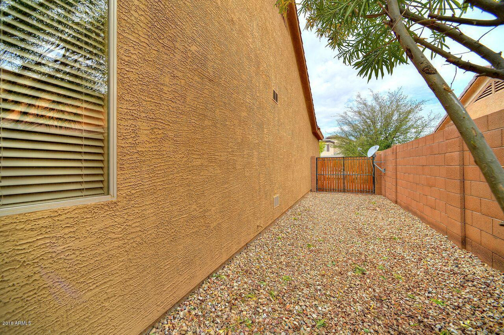 26237 N 74th Lane - Photo 20