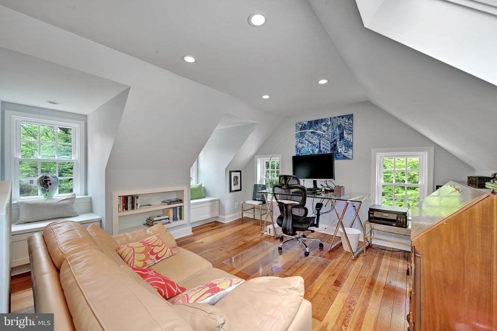 6907 Bradley Boulevard - Photo 106