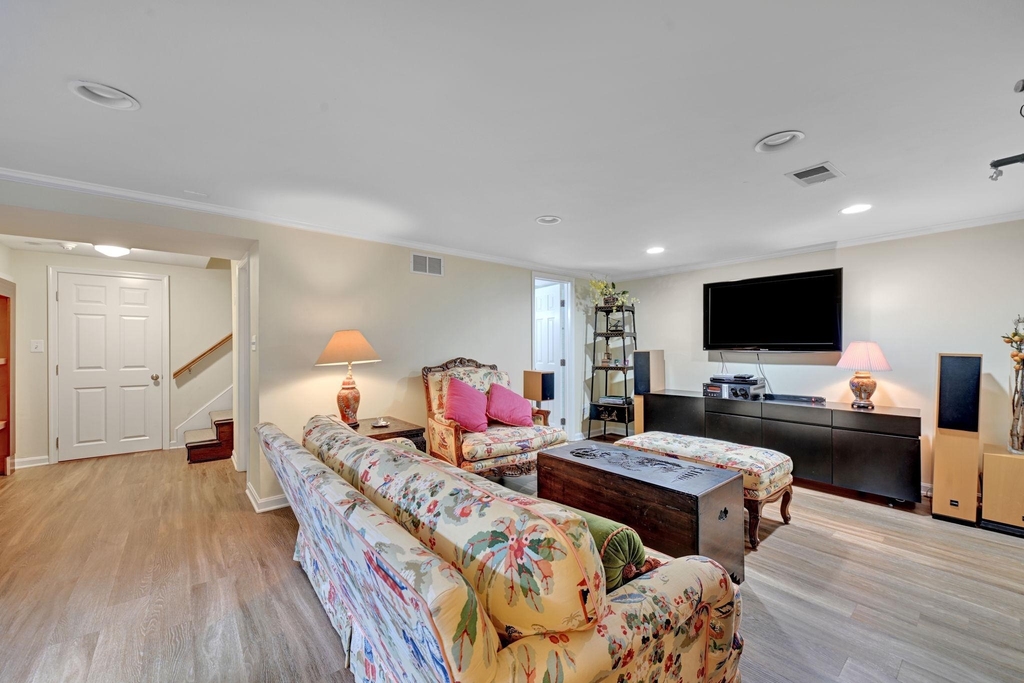 6907 Bradley Boulevard - Photo 111