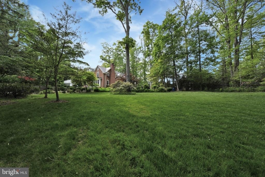 6907 Bradley Boulevard - Photo 140