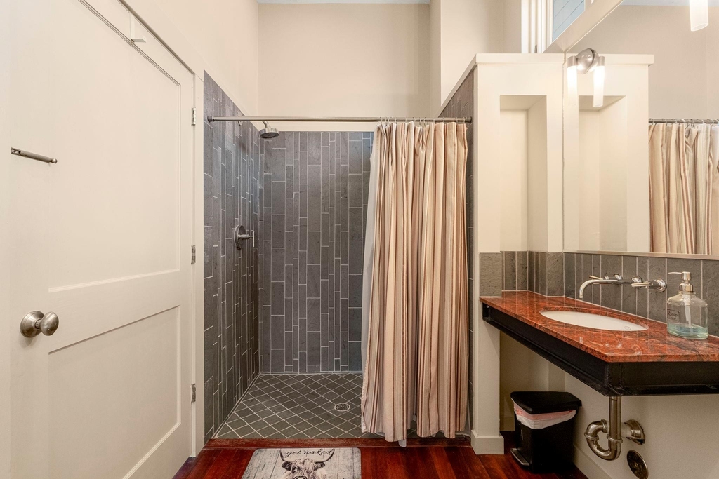 4015 Guadalupe St - Photo 4