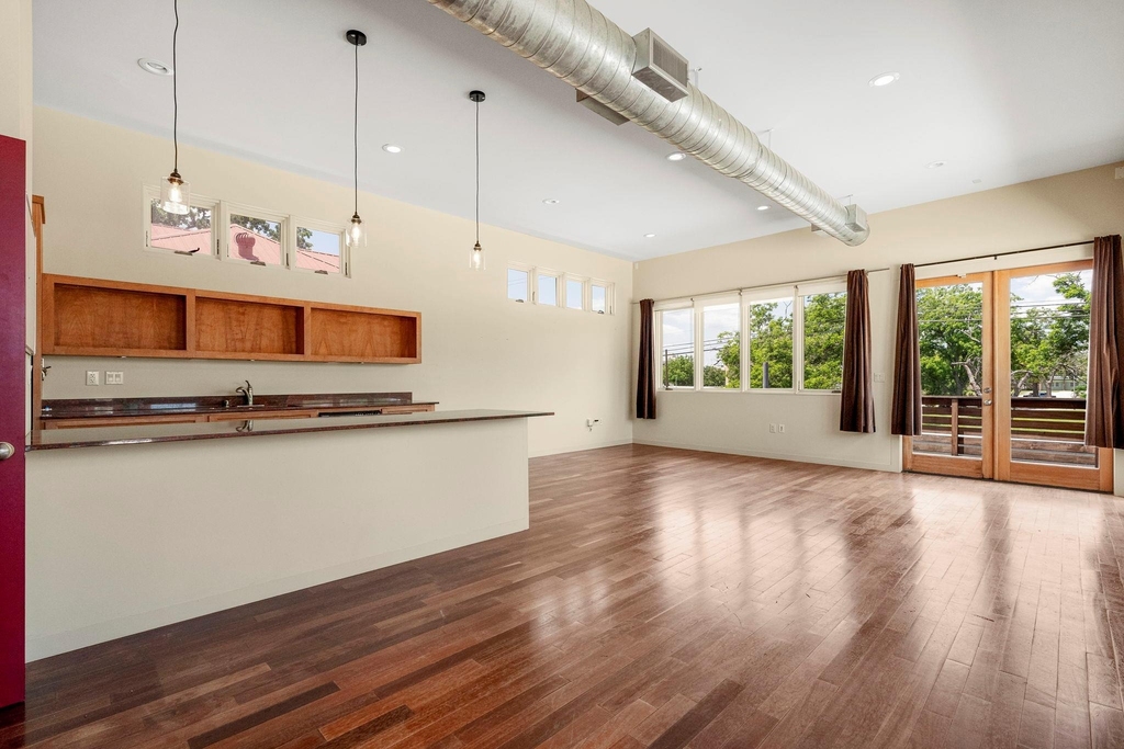 4015 Guadalupe St - Photo 1