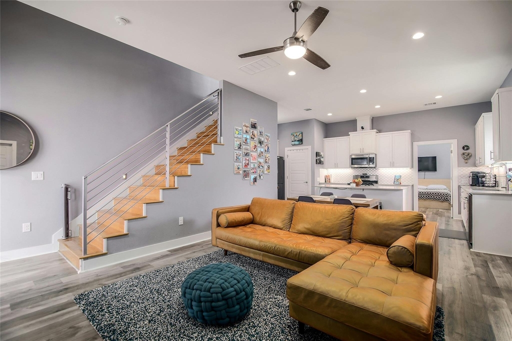 7607 Providence Ave - Photo 1