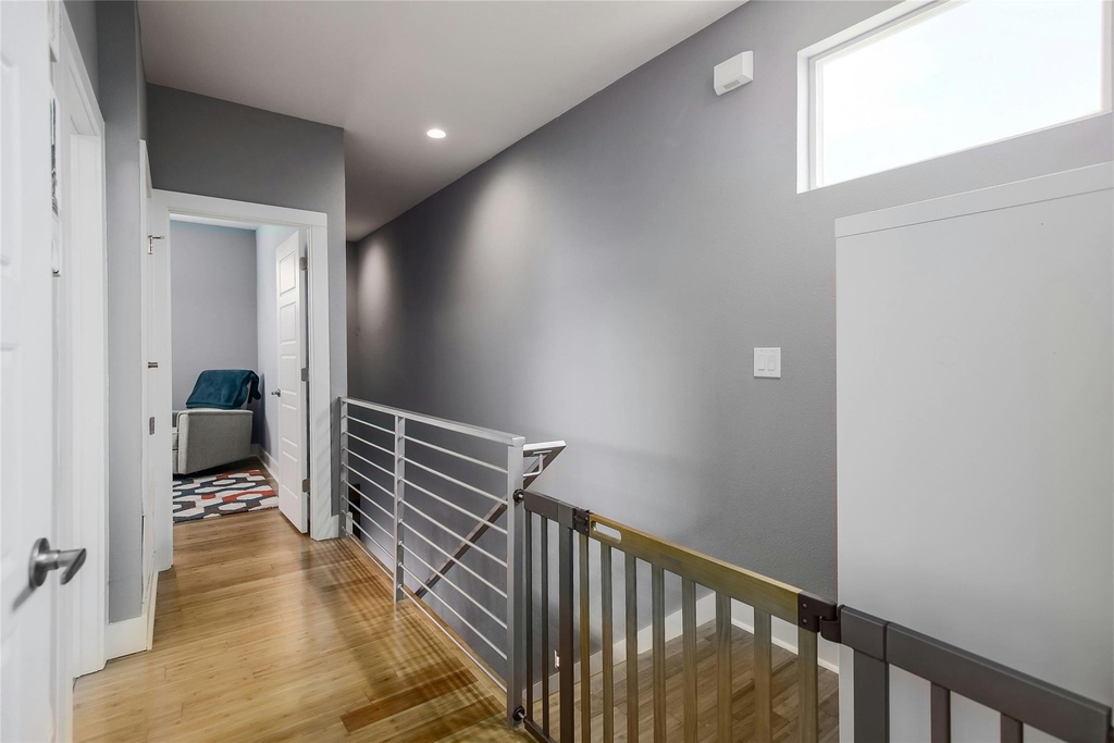 7607 Providence Ave - Photo 19