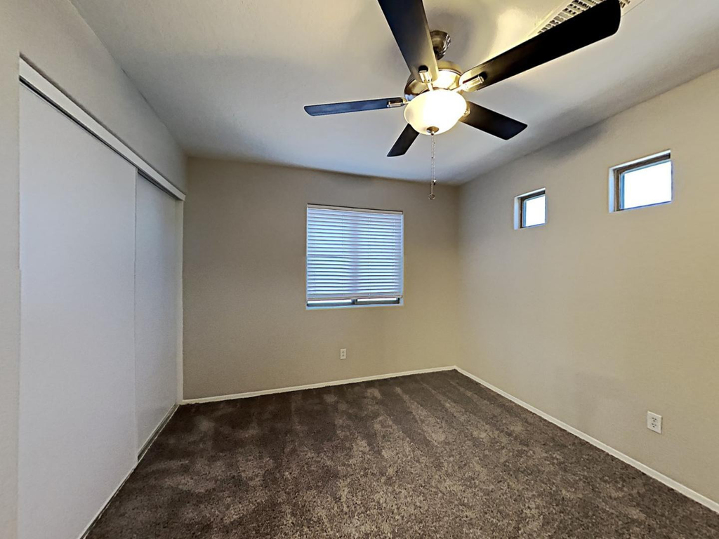 7218 S 37th Drive - Photo 8