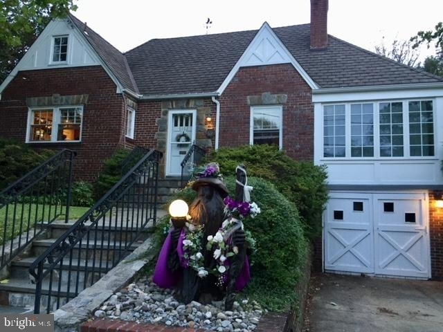 9102 Flower Avenue - Photo 1