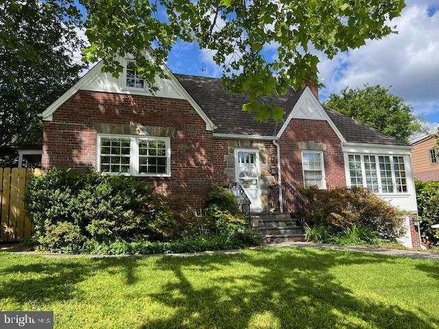 9102 Flower Avenue - Photo 0