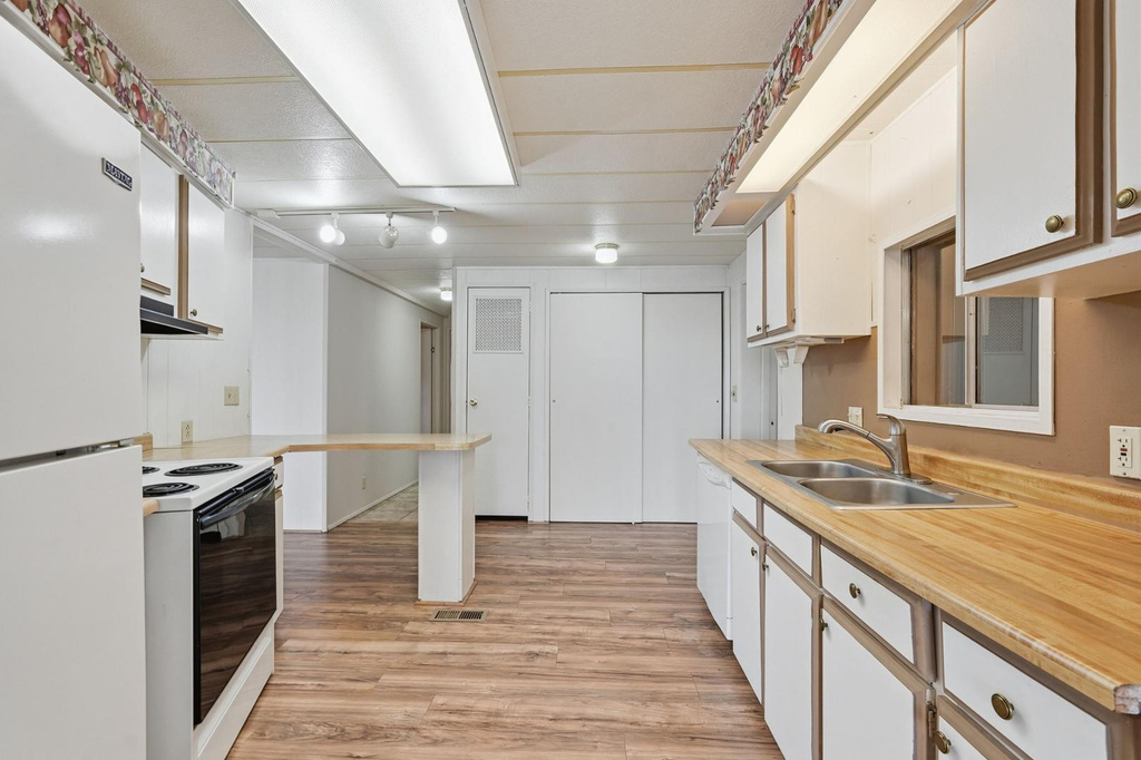 2431 N Higley Road - Photo 8