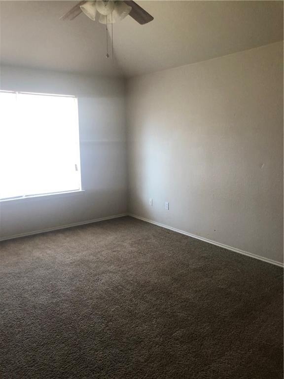 5805 Lark Creek Dr - Photo 2