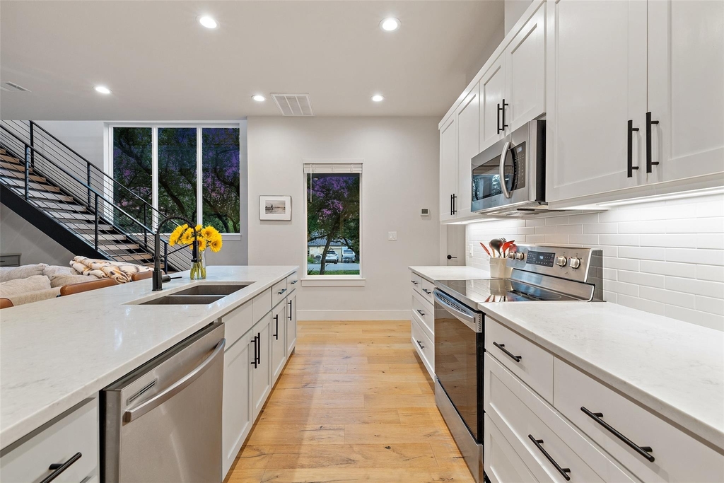 22218 Briarcliff Dr - Photo 12