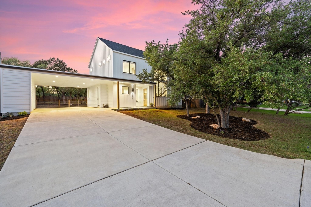 22218 Briarcliff Dr - Photo 0