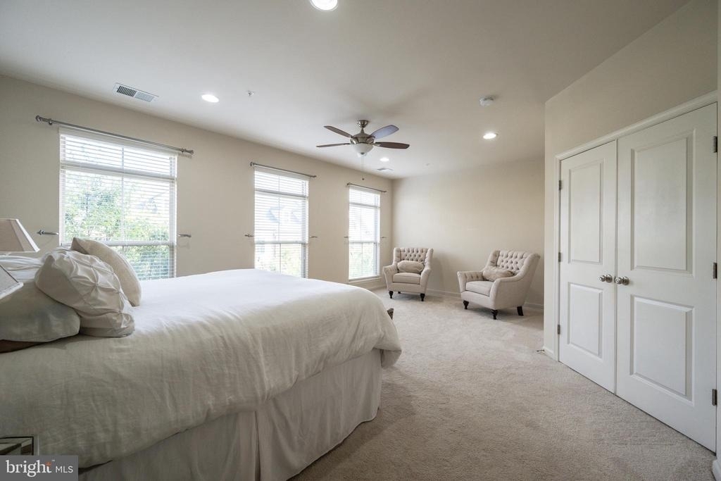 7822 Tilghman Street - Photo 14