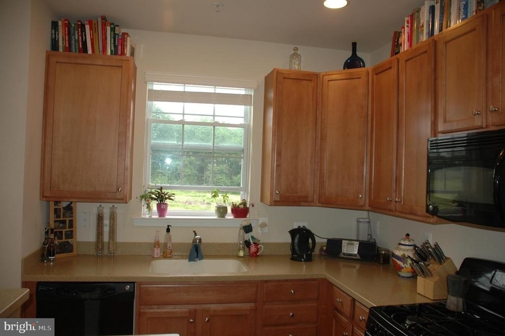 6061 Talbot Drive - Photo 15