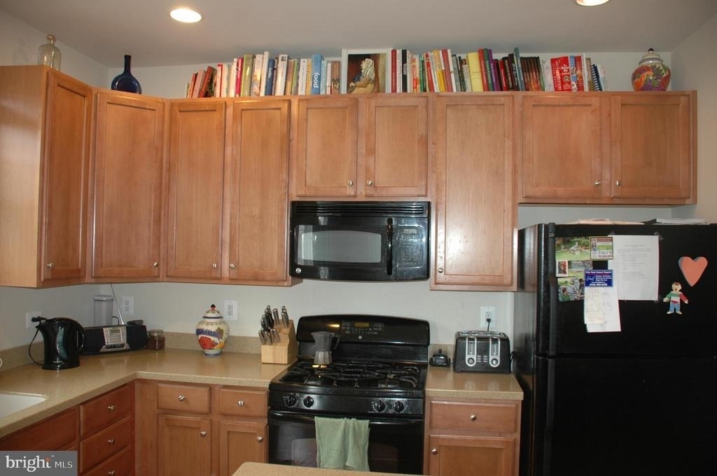 6061 Talbot Drive - Photo 17