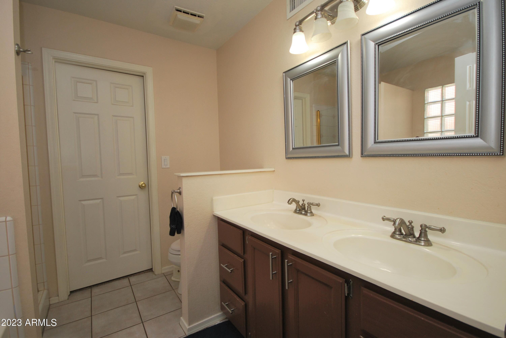 1227 E Glenhaven Drive - Photo 9