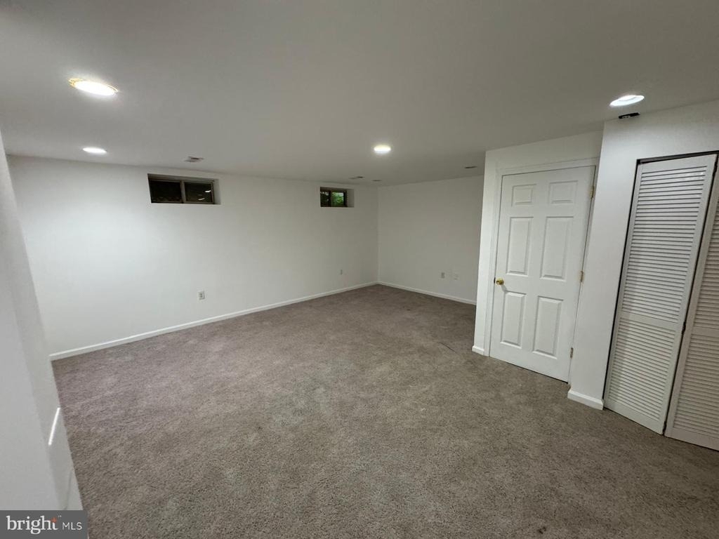 9324 Town Place Drive - Photo 14