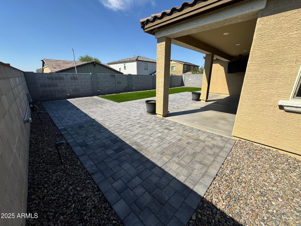 18803 W Denton Avenue - Photo 7