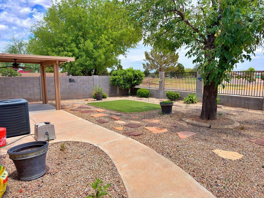 30479 N Bareback Trail - Photo 32