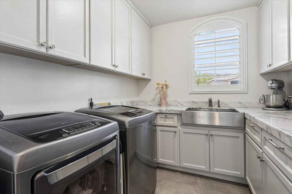10800 E Cactus Road - Photo 33