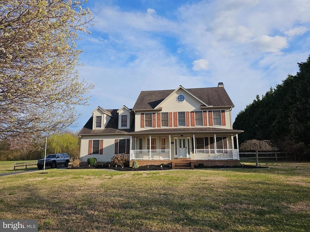 614 E Pebworth Road - Photo 0