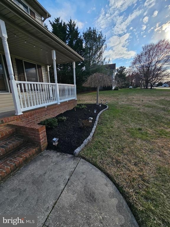 614 E Pebworth Road - Photo 2