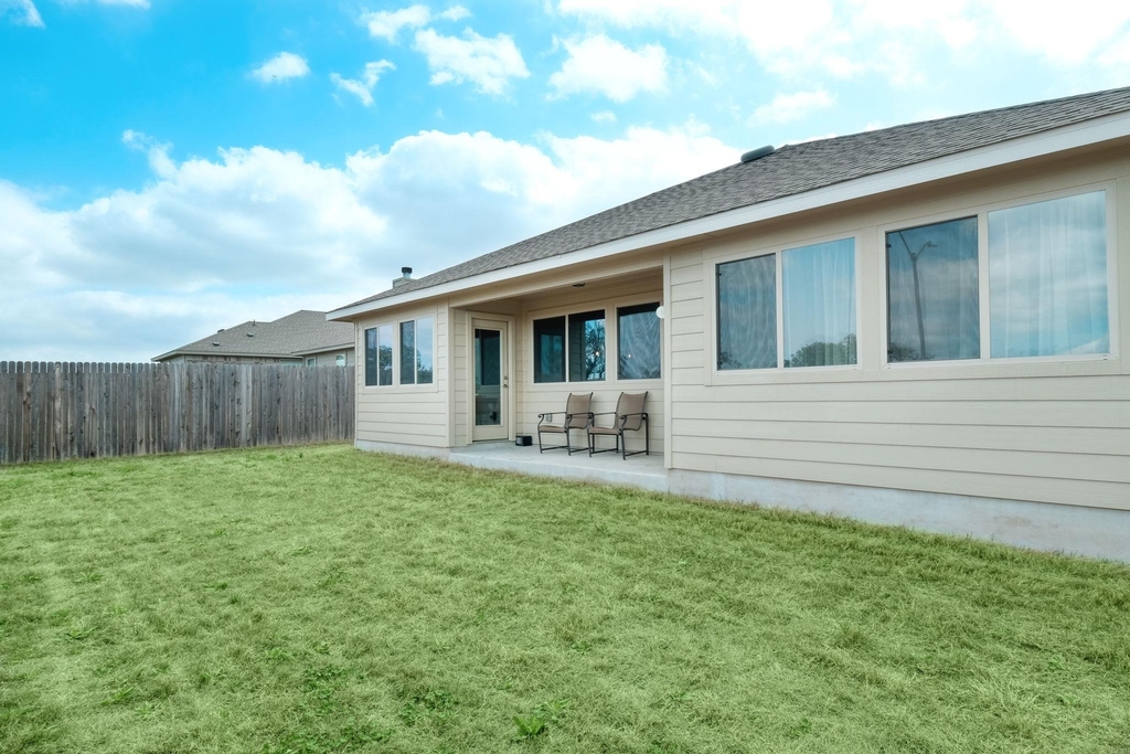229 Finstown St - Photo 19