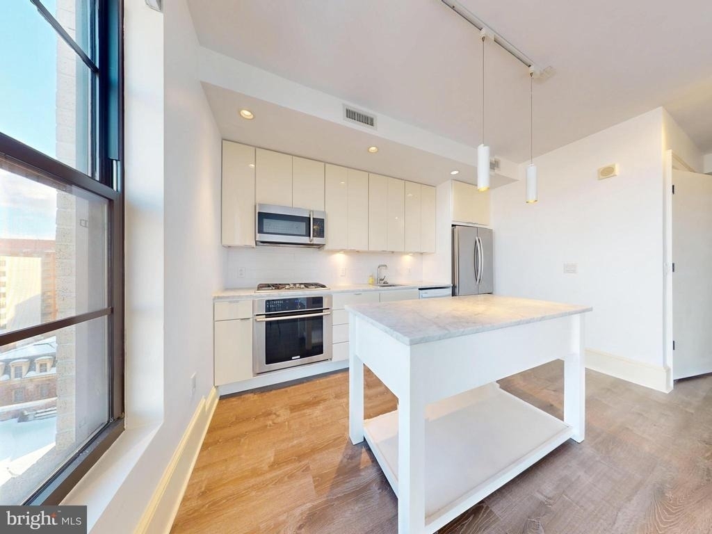 1011 M Street Nw - Photo 4
