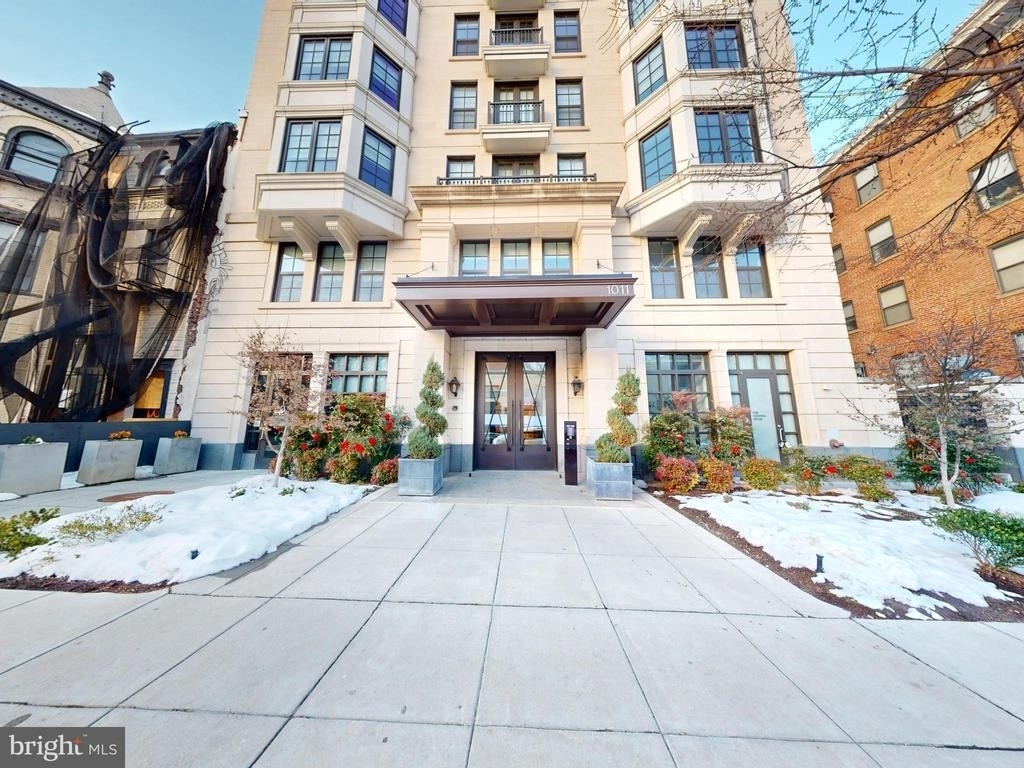 1011 M Street Nw - Photo 1