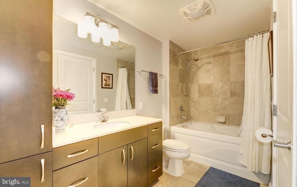 440 L Street Nw - Photo 2